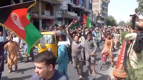 Biểu tình chống Taliban ở đông Afghanistan, ít nhất 3 người chết - Ảnh 1. Biểu tình chống Taliban ở đông Afghanistan, ít nhất 3 người chết - Ảnh 1.