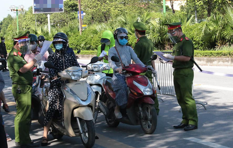 Tiếc thương những chiến sĩ công an hy sinh trong cuộc chiến chống COVID-19 - Ảnh 1. Tiếc thương những chiến sĩ công an hy sinh trong cuộc chiến chống COVID-19 - Ảnh 1.