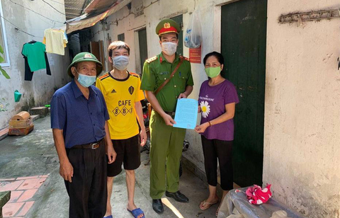 Chủ tịch phường gửi tâm thư đến xóm trọ, tha thiết đề nghị chủ nhà giảm tiền thuê - Ảnh 1. Chủ tịch phường gửi tâm thư đến xóm trọ, tha thiết đề nghị chủ nhà giảm tiền thuê - Ảnh 1.