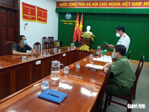 Phạt 5 triệu đồng vì đăng tin sai liên quan việc hỗ trợ người bán vé số - Ảnh 1. Phạt 5 triệu đồng vì đăng tin sai liên quan việc hỗ trợ người bán vé số - Ảnh 1.