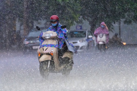 Tây Nguyên, Nam Bộ có mưa lớn - Ảnh 1. Tây Nguyên, Nam Bộ có mưa lớn - Ảnh 1.
