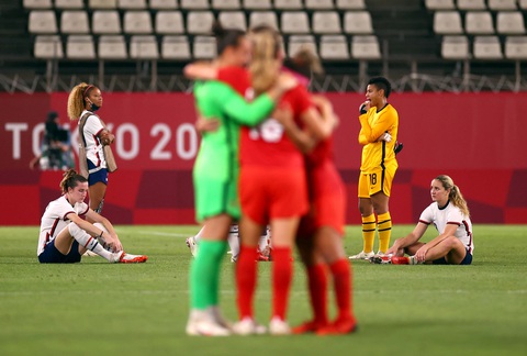 Bóng đá nữ Olympic Tokyo: Thất bại trước Canada, Mỹ mất cơ hội tranh huy chương vàng - Ảnh 2. Bóng đá nữ Olympic Tokyo: Thất bại trước Canada, Mỹ mất cơ hội tranh huy chương vàng - Ảnh 2.