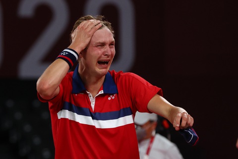 Tay vợt Đan Mạch Axelsen phá thế thống trị của cầu lông nam Trung Quốc ở Olympic - Ảnh 3. Tay vợt Đan Mạch Axelsen phá thế thống trị của cầu lông nam Trung Quốc ở Olympic - Ảnh 3.
