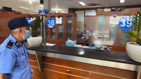 Cảng Cát Lái chật kín container, Cục Hàng hải lập Sở chỉ huy tiền phương - Ảnh 6. Cảng Cát Lái chật kín container, Cục Hàng hải lập Sở chỉ huy tiền phương - Ảnh 6.