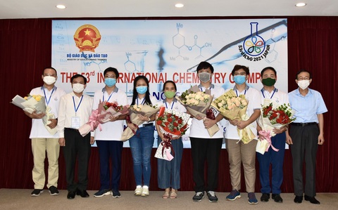 Học sinh Việt Nam giành 3 huy chương vàng Olympic hóa học quốc tế 2021 - Ảnh 1. Học sinh Việt Nam giành 3 huy chương vàng Olympic hóa học quốc tế 2021 - Ảnh 1.