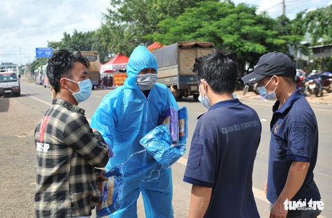 Đắk Lắk: Dừng đón, nhưng không bỏ rơi dân giữa đường - Ảnh 3. Đắk Lắk: Dừng đón, nhưng không bỏ rơi dân giữa đường - Ảnh 3.