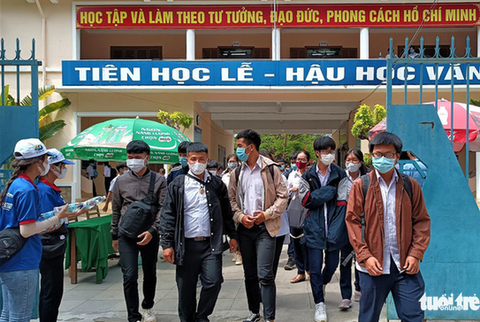 Gửi thí sinh qua tỉnh khác thi tốt nghiệp đợt 2: Đi lại, ăn ở thế nào trong tình hình dịch bệnh? - Ảnh 2. Gửi thí sinh qua tỉnh khác thi tốt nghiệp đợt 2: Đi lại, ăn ở thế nào trong tình hình dịch bệnh? - Ảnh 2.