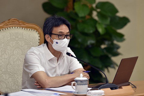 TP.HCM tăng cường điều trị, tăng tốc tiêm vắc xin trong thời gian giãn cách - Ảnh 1. TP.HCM tăng cường điều trị, tăng tốc tiêm vắc xin trong thời gian giãn cách - Ảnh 1.