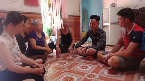Như chưa hề có cuộc chia ly: Thêm 3 cuộc đoàn viên giữa đại dịch COVID-19 - Ảnh 5. Như chưa hề có cuộc chia ly: Thêm 3 cuộc đoàn viên giữa đại dịch COVID-19 - Ảnh 5.
