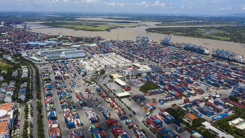 Cảng Cát Lái chật kín container, Cục Hàng hải lập Sở chỉ huy tiền phương - Ảnh 3. Cảng Cát Lái chật kín container, Cục Hàng hải lập Sở chỉ huy tiền phương - Ảnh 3.