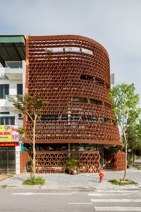 Nhà hang gạch và Không gian ngói của kiến trúc sư Đoàn Thanh Hà dự triển lãm Seoul - Ảnh 3. Nhà hang gạch và Không gian ngói của kiến trúc sư Đoàn Thanh Hà dự triển lãm Seoul - Ảnh 3.