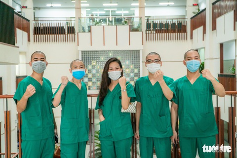 1h sáng nhận tin điều động, đêm đã có mặt ở TP.HCM sẵn sàng chi viện - Ảnh 2. 1h sáng nhận tin điều động, đêm đã có mặt ở TP.HCM sẵn sàng chi viện - Ảnh 2.