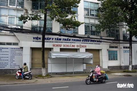 62 bệnh nhân tại Viện Pháp y tâm thần trung ương Biên Hòa dương tính COVID-19 - Ảnh 1. 62 bệnh nhân tại Viện Pháp y tâm thần trung ương Biên Hòa dương tính COVID-19 - Ảnh 1.
