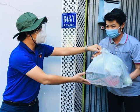 Chủ tịch phường viết thư kêu gọi chủ nhà miễn tiền cho người thuê trọ - Ảnh 2. Chủ tịch phường viết thư kêu gọi chủ nhà miễn tiền cho người thuê trọ - Ảnh 2.