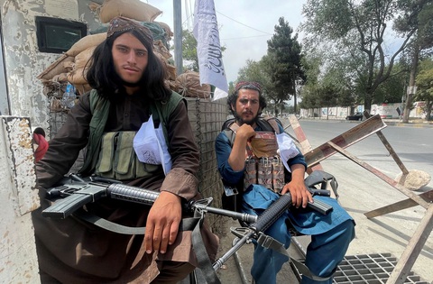 Nga sẵn sàng bán vũ khí giá thấp cho đồng minh gần Afghanistan - Ảnh 1. Nga sẵn sàng bán vũ khí giá thấp cho đồng minh gần Afghanistan - Ảnh 1.