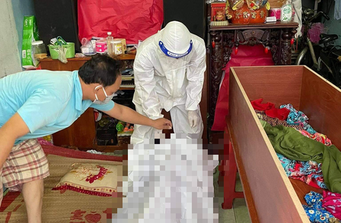 Phó tổng giám đốc đi xin quan tài lo hậu sự cho người nghèo - Ảnh 2. Phó tổng giám đốc đi xin quan tài lo hậu sự cho người nghèo - Ảnh 2.