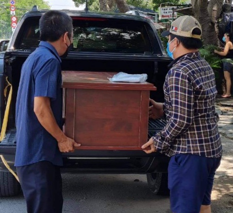 Phó tổng giám đốc đi xin quan tài lo hậu sự cho người nghèo - Ảnh 1. Phó tổng giám đốc đi xin quan tài lo hậu sự cho người nghèo - Ảnh 1.