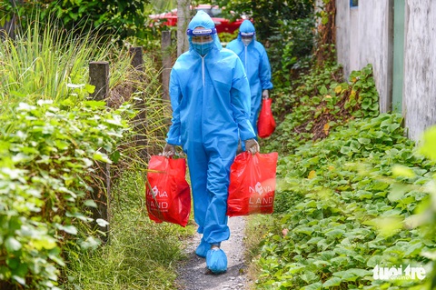 200.000 phần quà 0 đồng đang đến tay người dân khó khăn - Ảnh 1. 200.000 phần quà 0 đồng đang đến tay người dân khó khăn - Ảnh 1.