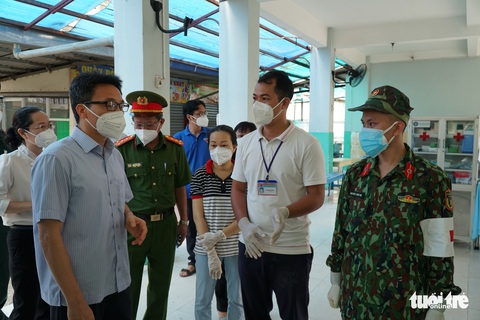 Phó thủ tướng Vũ Đức Đam kêu gọi người dân TP.HCM cùng ‘đùm bọc F0’ - Ảnh 2. Phó thủ tướng Vũ Đức Đam kêu gọi người dân TP.HCM cùng ‘đùm bọc F0’ - Ảnh 2.