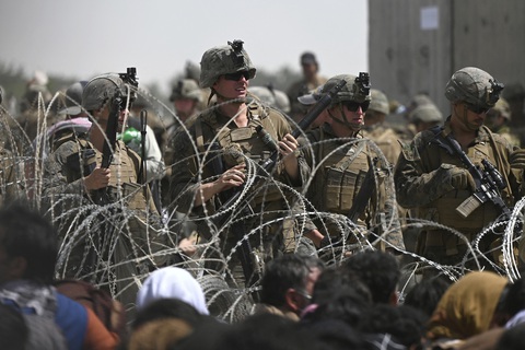 Taliban cảnh báo sẽ có hậu quả nếu Mỹ ở lại sau ngày 31-8 - Ảnh 1. Taliban cảnh báo sẽ có hậu quả nếu Mỹ ở lại sau ngày 31-8 - Ảnh 1.