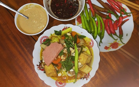 Nhớ món mì Quảng chay của mẹ ngày xưa khi còn ở quê nhà - Ảnh 1. Nhớ món mì Quảng chay của mẹ ngày xưa khi còn ở quê nhà - Ảnh 1.