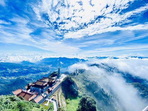 Sa Pa và câu chuyện văn hóa thăng hoa nhờ du lịch - Ảnh 1. Sa Pa và câu chuyện văn hóa thăng hoa nhờ du lịch - Ảnh 1.