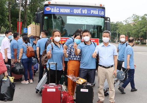 2 đoàn y bác sĩ Bắc Ninh, Tuyên Quang tiếp tục vào hỗ trợ TP.HCM chống dịch - Ảnh 1. 2 đoàn y bác sĩ Bắc Ninh, Tuyên Quang tiếp tục vào hỗ trợ TP.HCM chống dịch - Ảnh 1.