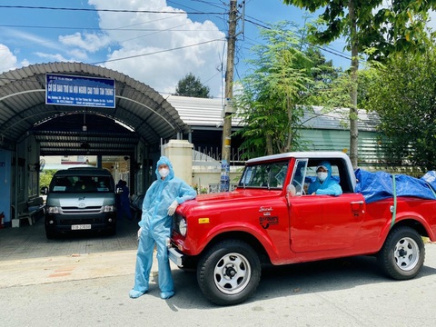 Xe cưới 0 đồng bon bon chở hàng cho bà con thành phố - Ảnh 3. Xe cưới 0 đồng bon bon chở hàng cho bà con thành phố - Ảnh 3.