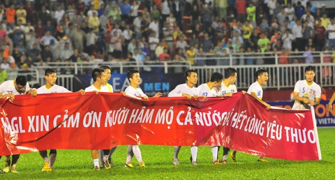 HLV Guillaume Graechen: Công Phượng có thể đã tốt hơn nếu đến Ligue 2 - Ảnh 1. HLV Guillaume Graechen: Công Phượng có thể đã tốt hơn nếu đến Ligue 2 - Ảnh 1.