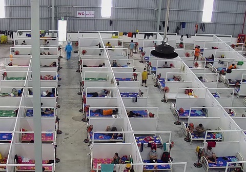 NÓNG: Dự báo ca nhiễm 150.000 người, Bình Dương điều trị F0 ra sao? - Ảnh 1. NÓNG: Dự báo ca nhiễm 150.000 người, Bình Dương điều trị F0 ra sao? - Ảnh 1.