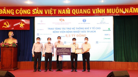 Trang bị thêm hệ thống cấp oxy cho Bệnh viện Bệnh nhiệt đới TP.HCM - Ảnh 2. Trang bị thêm hệ thống cấp oxy cho Bệnh viện Bệnh nhiệt đới TP.HCM - Ảnh 2.