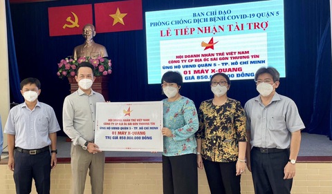 Tặng máy X-Quang di động đến UBND quận 5 - Ảnh 1. Tặng máy X-Quang di động đến UBND quận 5 - Ảnh 1.