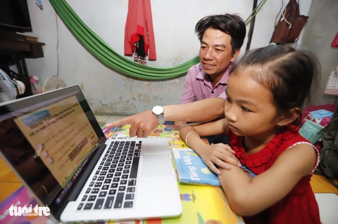 Cùng con học lớp 1 ở nhà: Cách nào hiệu quả? - Ảnh 1. Cùng con học lớp 1 ở nhà: Cách nào hiệu quả? - Ảnh 1.
