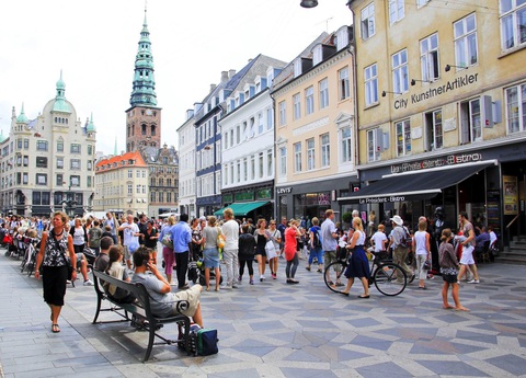 Copenhagen vượt Tokyo, đứng đầu Top 10 thành phố an toàn nhất thế giới - Ảnh 1. Copenhagen vượt Tokyo, đứng đầu Top 10 thành phố an toàn nhất thế giới - Ảnh 1.