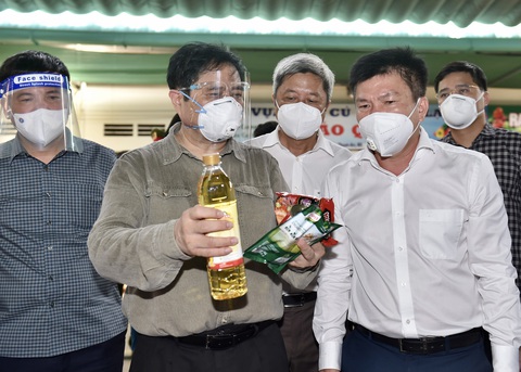 Thủ tướng đề nghị người dân gọi điện tới số điện thoại khẩn cấp của phường để kiểm tra - Ảnh 6. Thủ tướng đề nghị người dân gọi điện tới số điện thoại khẩn cấp của phường để kiểm tra - Ảnh 6.