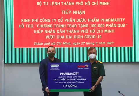 Thêm 1 tỉ đồng cùng Bộ tư lệnh TP lo an sinh cho người dân khó khăn - Ảnh 1. Thêm 1 tỉ đồng cùng Bộ tư lệnh TP lo an sinh cho người dân khó khăn - Ảnh 1.