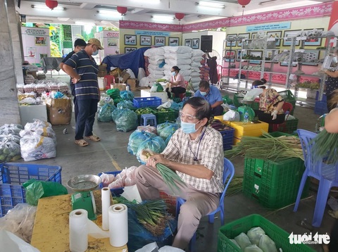 Grab, Central Retail đề xuất cho mượn hạ tầng công nghệ để giúp Đi chợ hộ - Ảnh 1. Grab, Central Retail đề xuất cho mượn hạ tầng công nghệ để giúp Đi chợ hộ - Ảnh 1.