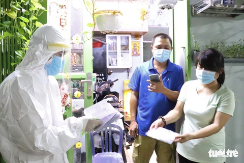 TP.HCM: F0 trong cộng đồng cao nhất trong 5 ngày giãn cách - Ảnh 1. TP.HCM: F0 trong cộng đồng cao nhất trong 5 ngày giãn cách - Ảnh 1.