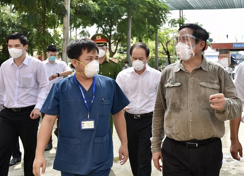 Thủ tướng đề nghị người dân gọi điện tới số điện thoại khẩn cấp của phường để kiểm tra - Ảnh 8. Thủ tướng đề nghị người dân gọi điện tới số điện thoại khẩn cấp của phường để kiểm tra - Ảnh 8.