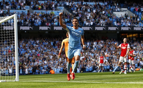 Thắng ‘5 sao’, Man City đẩy Arsenal lún sâu vào khủng hoảng - Ảnh 2. Thắng ‘5 sao’, Man City đẩy Arsenal lún sâu vào khủng hoảng - Ảnh 2.