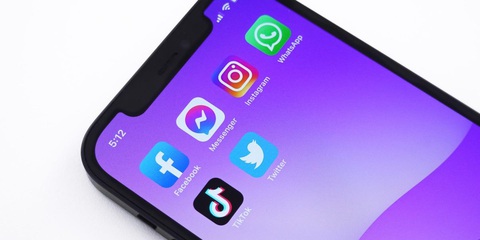 90% thế hệ Z dùng app có video tương tác trực tuyến - Ảnh 1. 90% thế hệ Z dùng app có video tương tác trực tuyến - Ảnh 1.