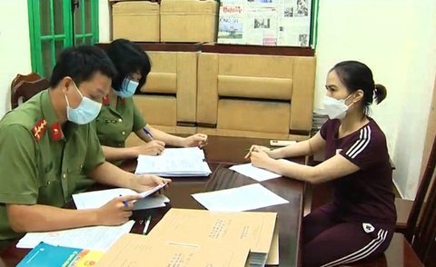 Tổng cục Đường bộ lập hội đồng kỷ luật vụ chuyên viên cấp thẻ luồng xanh bị khởi tố - Ảnh 1. Tổng cục Đường bộ lập hội đồng kỷ luật vụ chuyên viên cấp thẻ luồng xanh bị khởi tố - Ảnh 1.