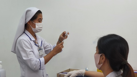 TP.HCM chia sẻ với Đồng Nai 500.000 liều vắc xin Vero Cell - Ảnh 1. TP.HCM chia sẻ với Đồng Nai 500.000 liều vắc xin Vero Cell - Ảnh 1.