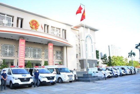 TP Thủ Đức ra mắt đội xe cấp cứu khẩn cấp 8 chiếc - Ảnh 1. TP Thủ Đức ra mắt đội xe cấp cứu khẩn cấp 8 chiếc - Ảnh 1.