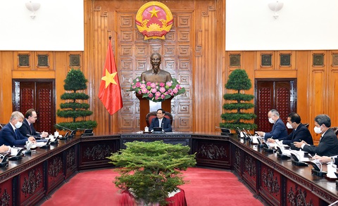 Thủ tướng đề nghị Nga ưu tiên để Việt Nam nhận được vắc xin sớm nhất - Ảnh 2. Thủ tướng đề nghị Nga ưu tiên để Việt Nam nhận được vắc xin sớm nhất - Ảnh 2.