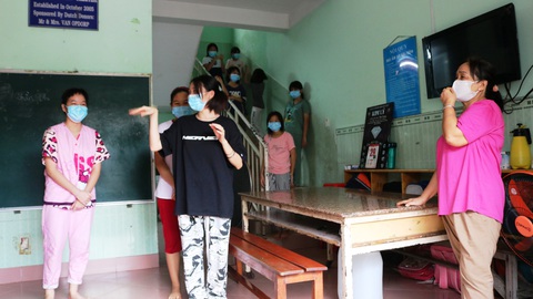 Cùng người dân vượt qua đại dịch: những hình ảnh đẹp nơi tuyến đầu - Ảnh 16. Cùng người dân vượt qua đại dịch: những hình ảnh đẹp nơi tuyến đầu - Ảnh 16.