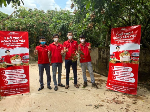 J&T Express hỗ trợ nông sản Việt, cùng nông dân vượt khó mùa dịch - Ảnh 1. J&T Express hỗ trợ nông sản Việt, cùng nông dân vượt khó mùa dịch - Ảnh 1.