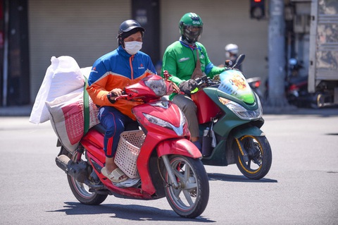 Từ ngày 31-8, hàng ngàn shipper bắt đầu hoạt động trở lại ở vùng đỏ - Ảnh 1. Từ ngày 31-8, hàng ngàn shipper bắt đầu hoạt động trở lại ở vùng đỏ - Ảnh 1.