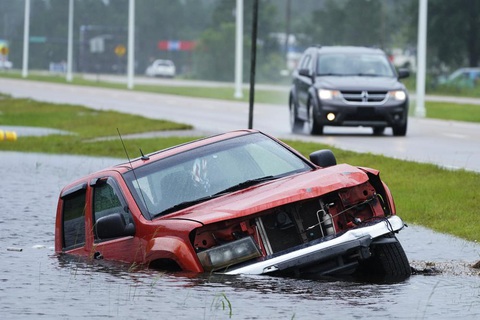 Bão Ida nhấn chìm bờ biển bang Louisiana - Ảnh 6. Bão Ida nhấn chìm bờ biển bang Louisiana - Ảnh 6.