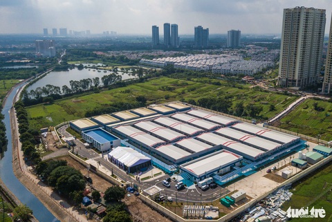Thủ tướng Phạm Minh Chính thị sát bệnh viện dã chiến tuyến cuối điều trị COVID-19 tại miền Bắc - Ảnh 1. Thủ tướng Phạm Minh Chính thị sát bệnh viện dã chiến tuyến cuối điều trị COVID-19 tại miền Bắc - Ảnh 1.